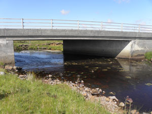 20 July 2009, and very low water at Glen Mòr bridge